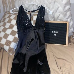 🌺Windsor halter mini dress